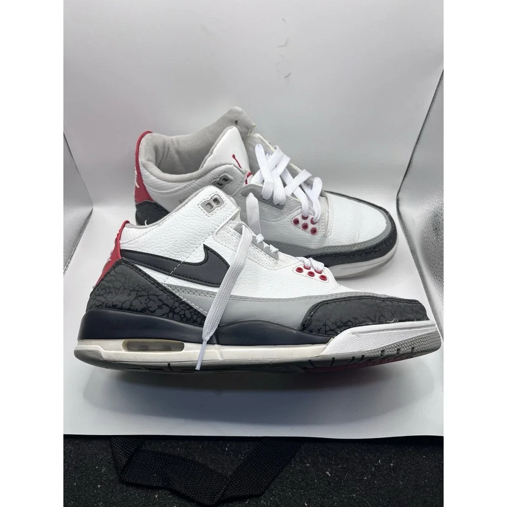 Jordan Air Jordan 3 Retro White/Black/Gray/Red Air Cushioning Sneaker 318376-101
